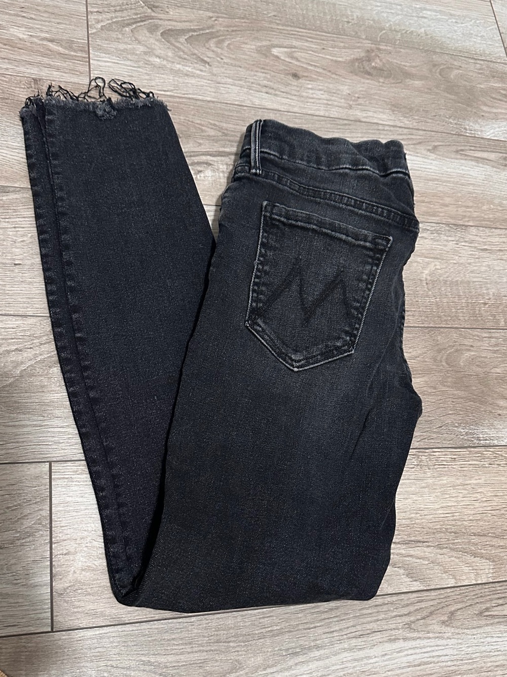 MOTHER Black Frayed-Hem High-Rise Skinny Jeans
